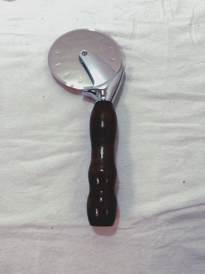 Pizza Cutter Walnut Hardwood Handle with Stainless Steel Rotary Blade 9981