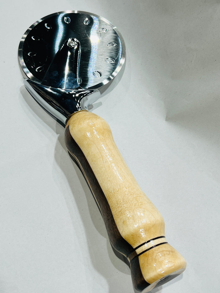 Pizza Cutter walnut and maple 9096