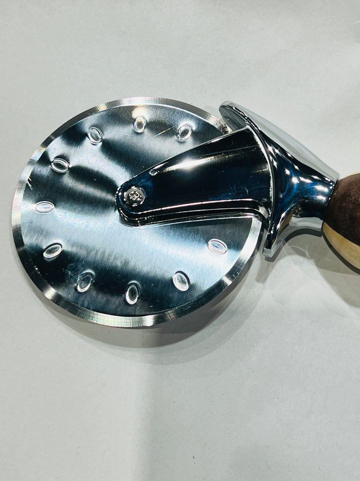 Pizza Cutter walnut and maple 9096