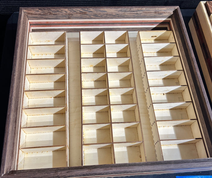 Chess Set Handmade British Theme Chess Box Set Exotic Woods w/ Chessmen Included