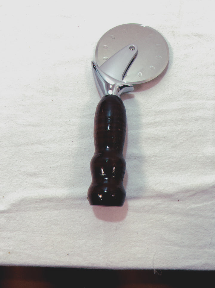 Pizza Cutter Walnut Hardwood Handle with Stainless Steel Rotary Blade 9963