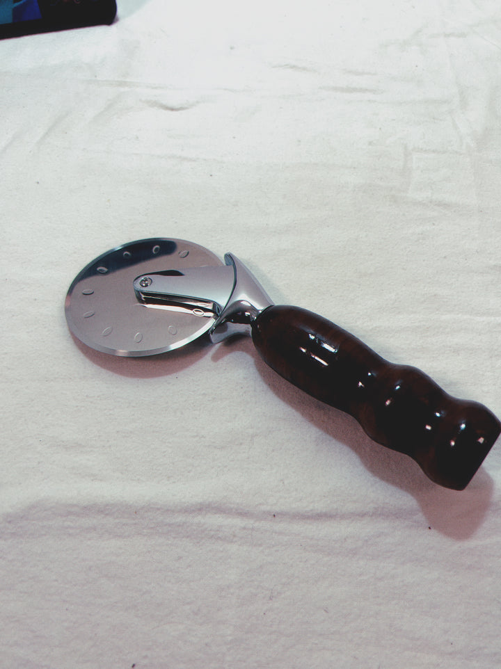 Pizza Cutter Walnut Hardwood Handle with Stainless Steel Rotary Blade 9963