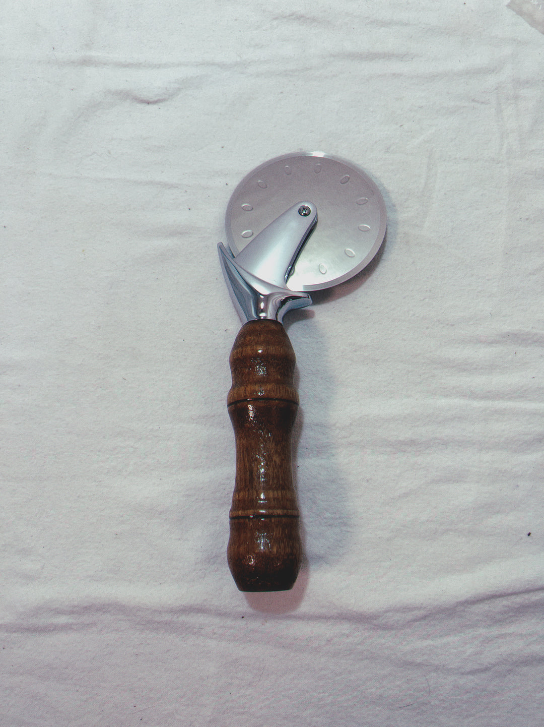 Pizza Cutter Pecan Hardwood Handle with Stainless Steel Rotary Blade 9976