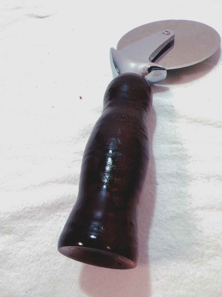 Pizza Cutter Walnut Hardwood Handle with Stainless Steel Rotary Blade 9979