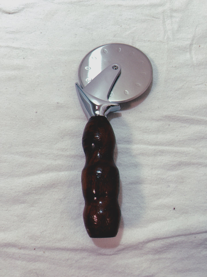 Pizza Cutter Walnut Hardwood Handle with Stainless Steel Rotary Blade 9980