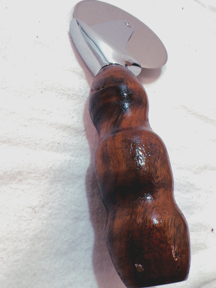 Pizza Cutter Walnut Hardwood Handle with Stainless Steel Rotary Blade 9980