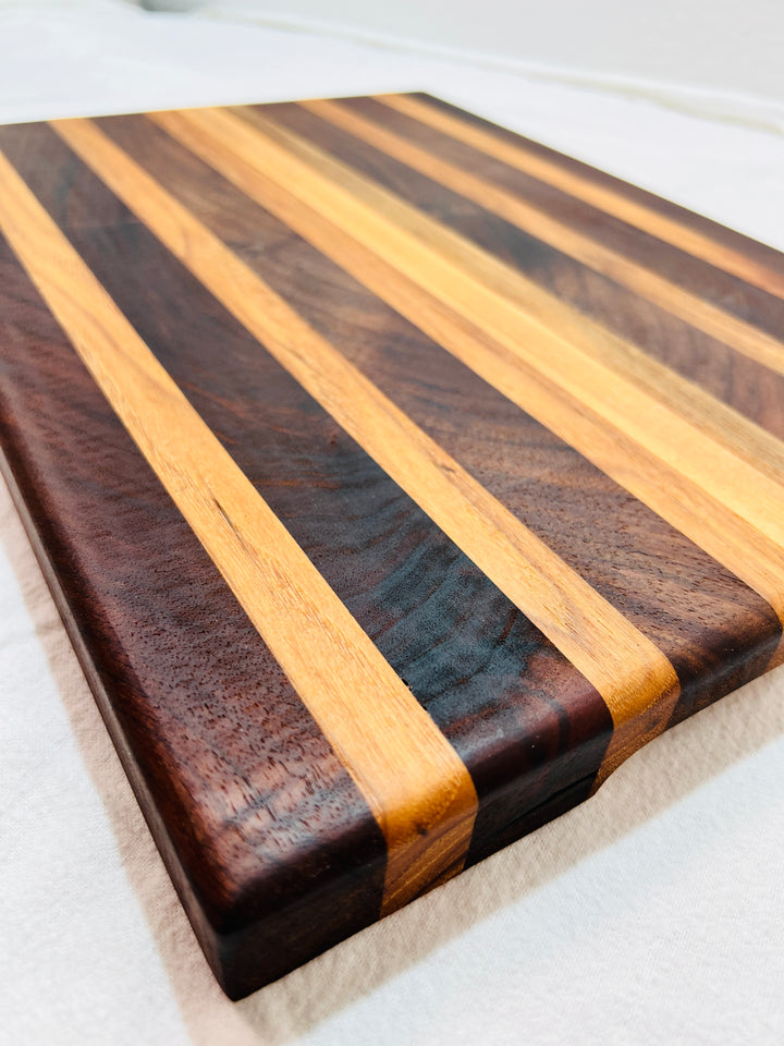 Edge Grain Cutting Board
