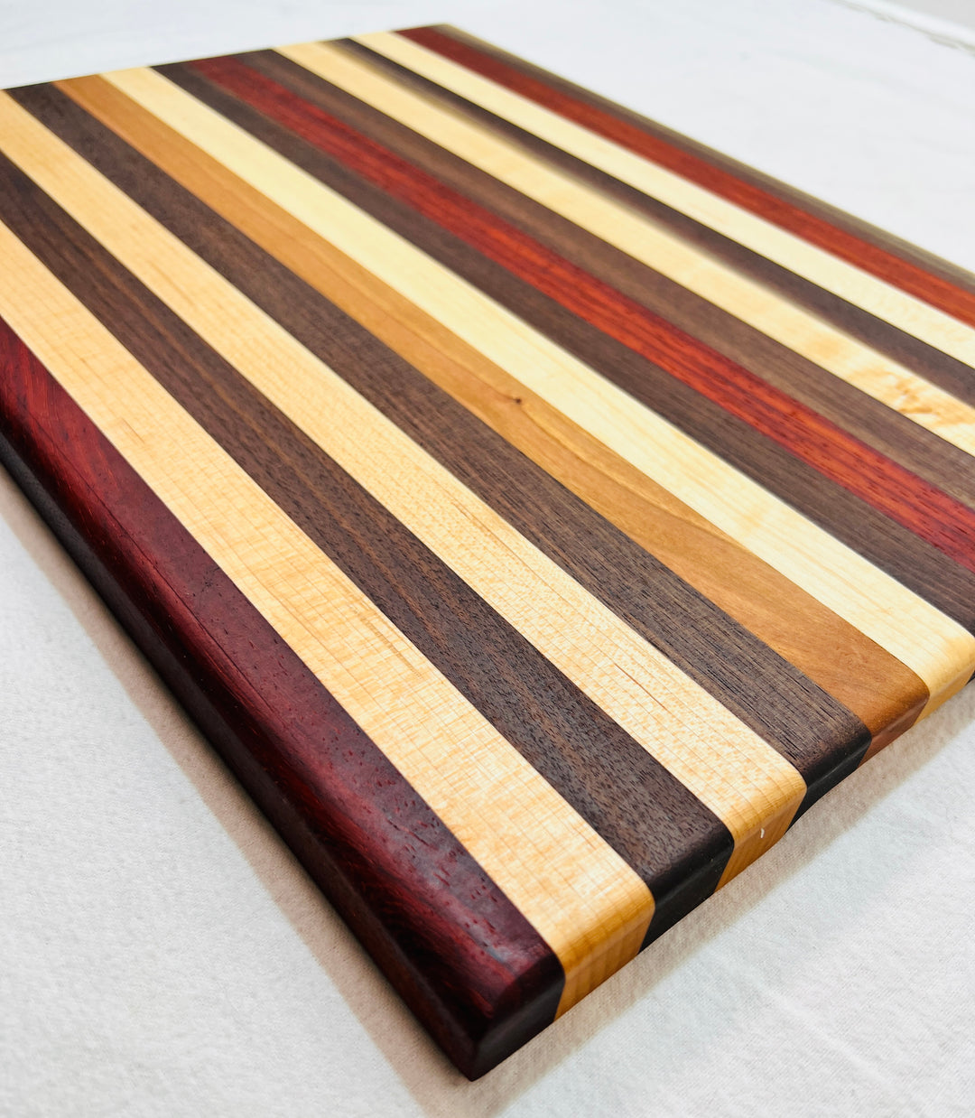 Edge Grain Cutting Board