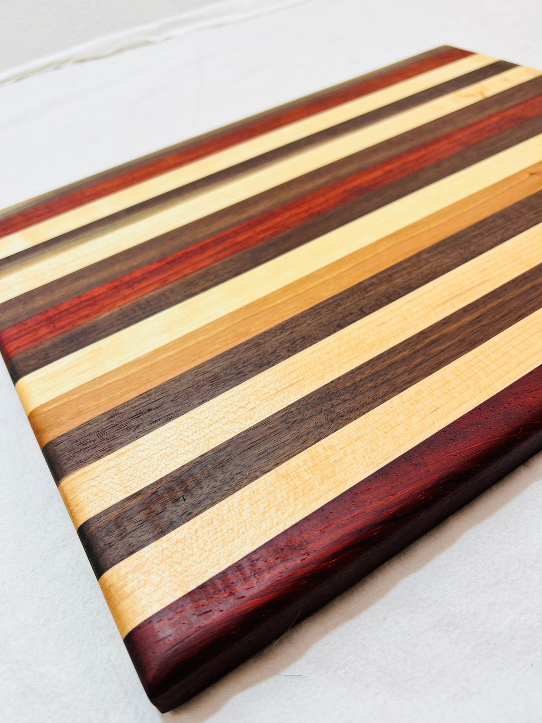 Edge Grain Cutting Board