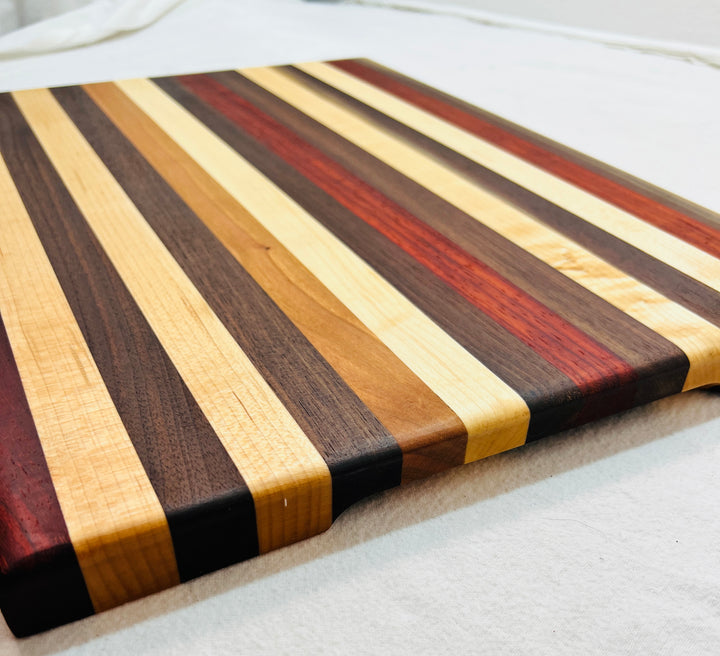 Edge Grain Cutting Board