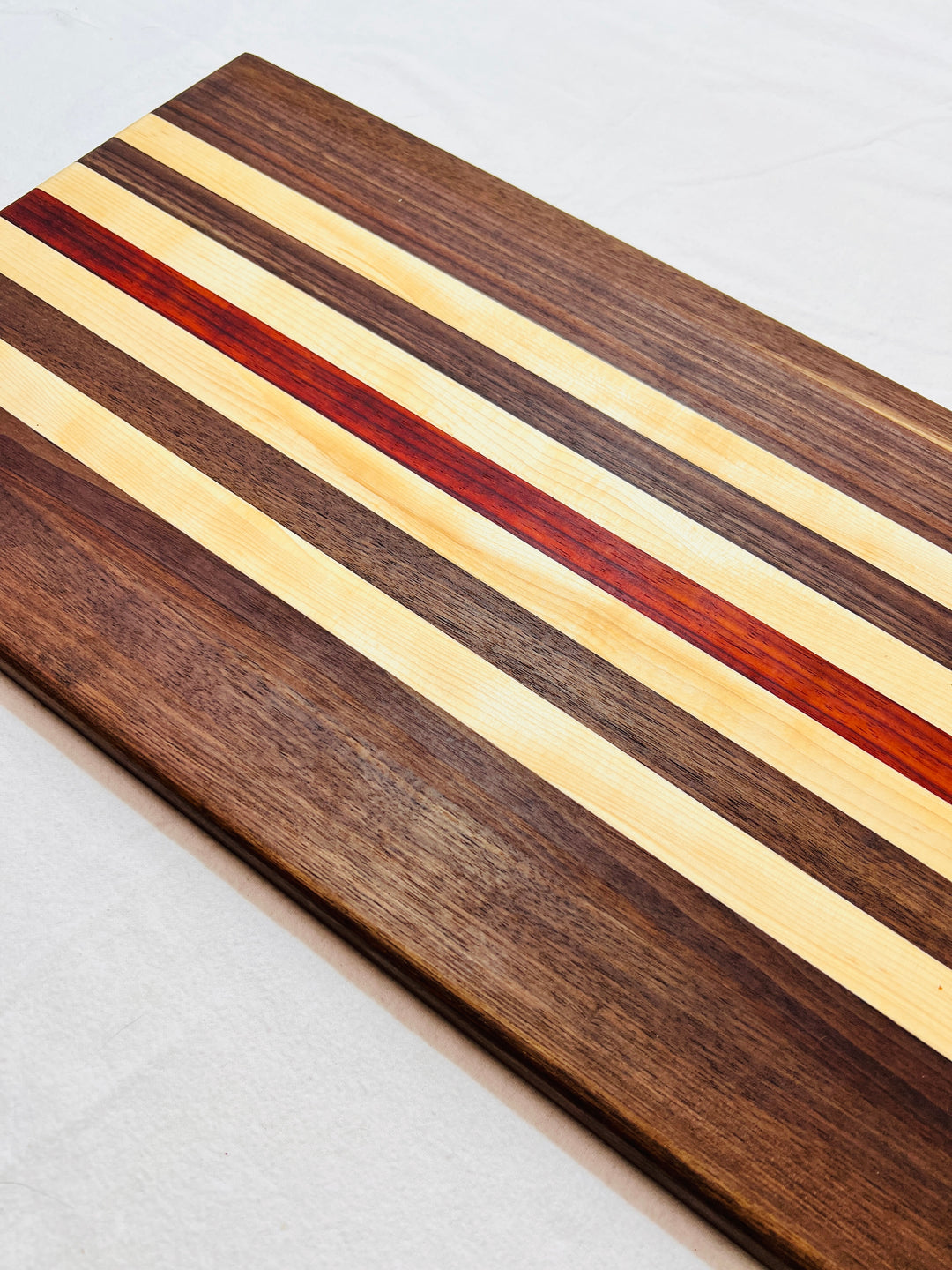Edge Grain Cutting Board