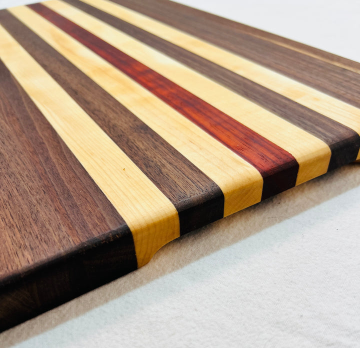 Edge Grain Cutting Board