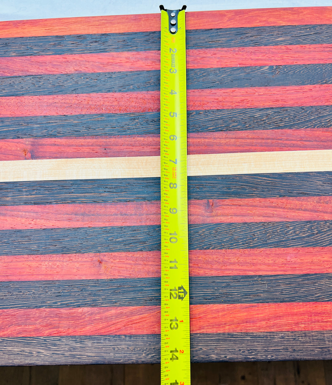 Edge Grain Cutting Board - Over the edge/Lip Design